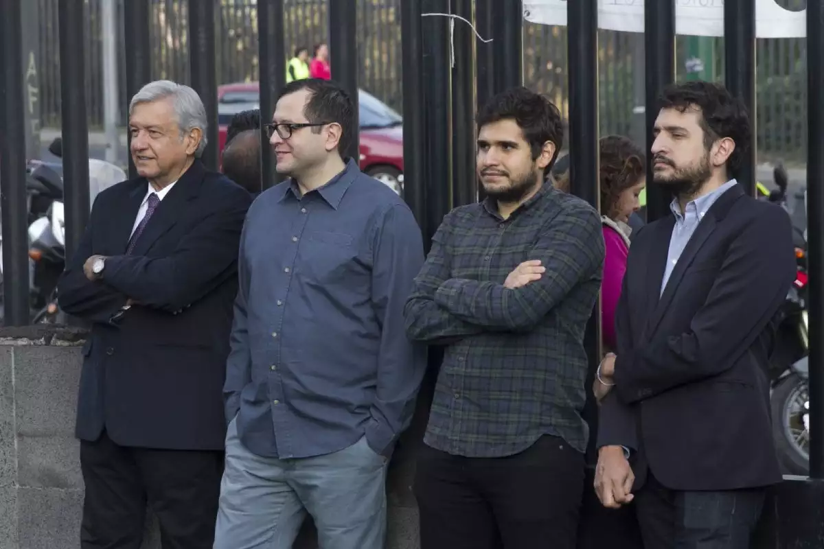 Invita AMLO a presentar pruebas de corrupción contra sus hijos