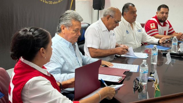 ENSENADA: Firman convenio Cruz Roja y Canaco Ensenada