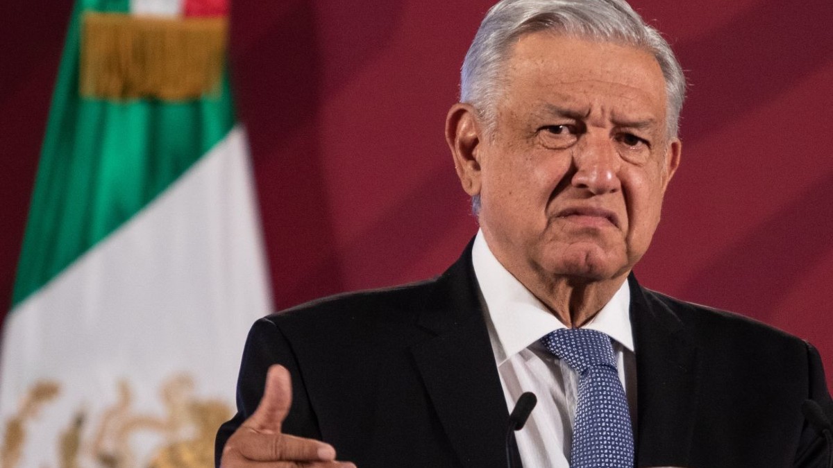 AMLO desestima “Marcha por Democracia”: Se defiende de críticas