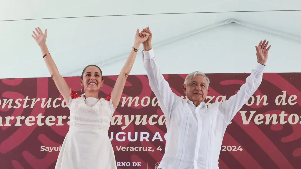 Promete Sheinbaum lealtad a AMLO y continuidad en su legado