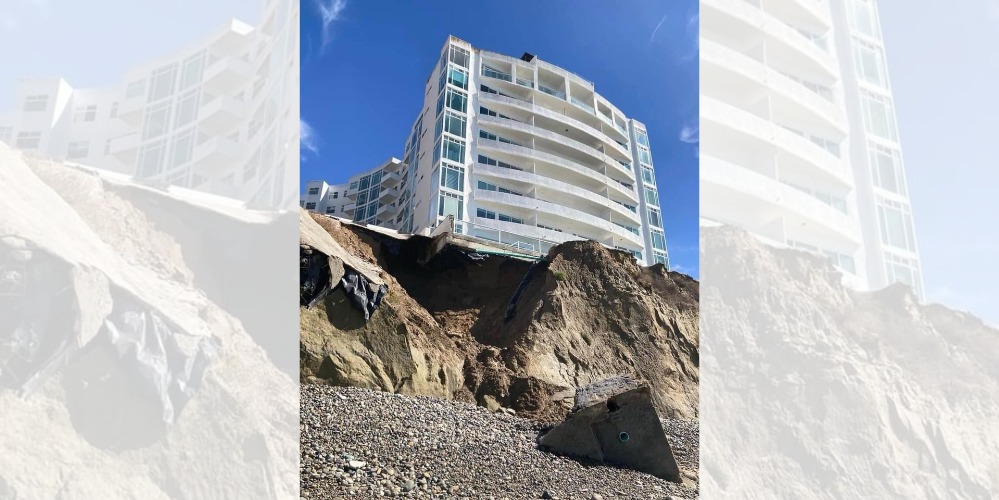 Atienden derrumbe de edificio en Playas de Tijuana