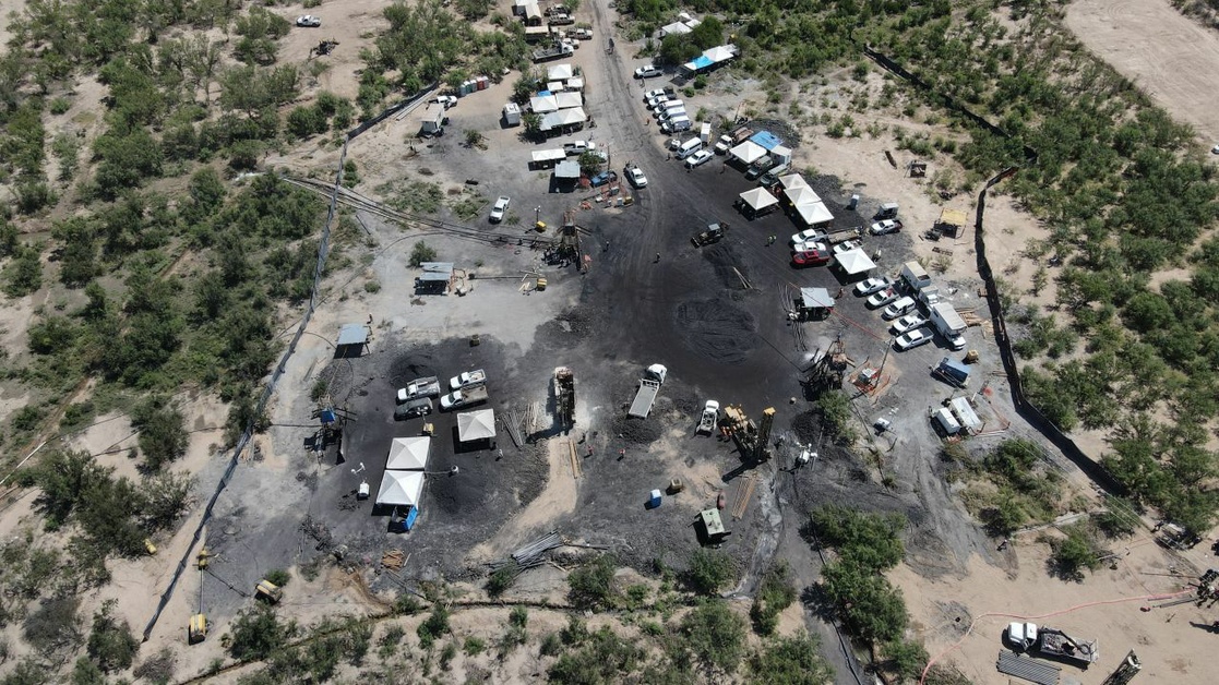 CFE presentó proyecto para rescate de los mineros