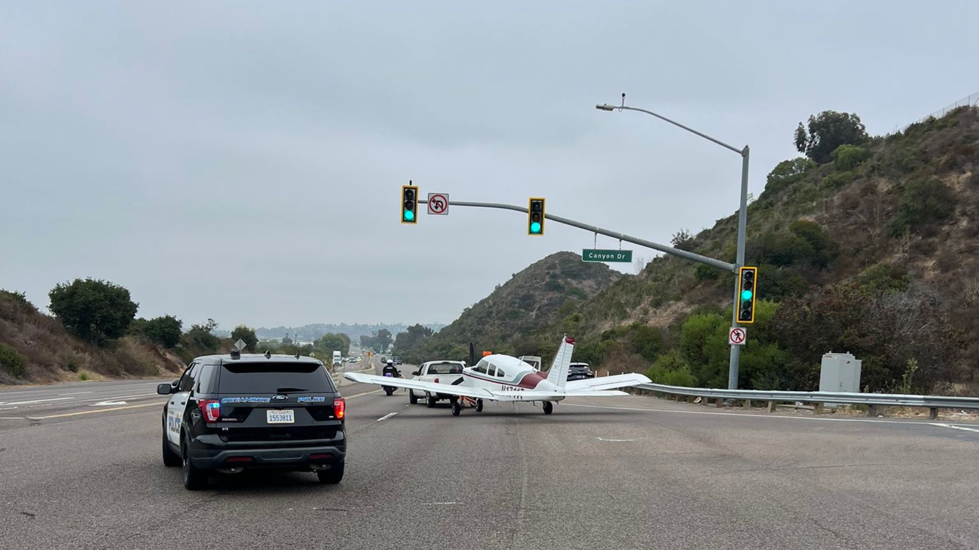 Una avioneta cargada con drogas aterrizó en una carretera de San Diego, CA