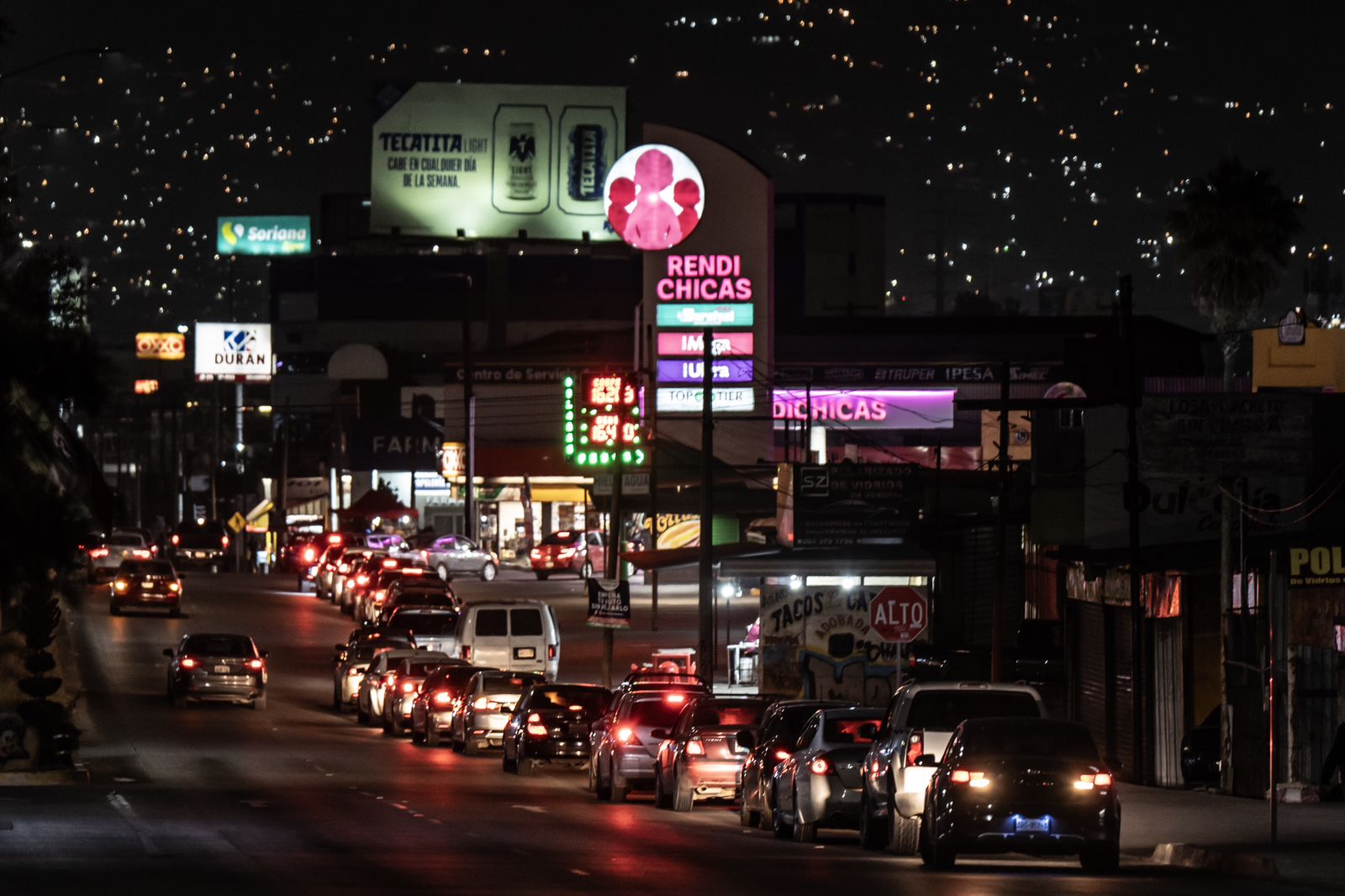 Hacen compras de pánico en gasolineras por temor a desabasto: Tijuana