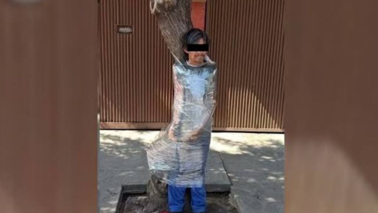Vecinos emplayan a presunto ladrón de bicicleta en CDMX