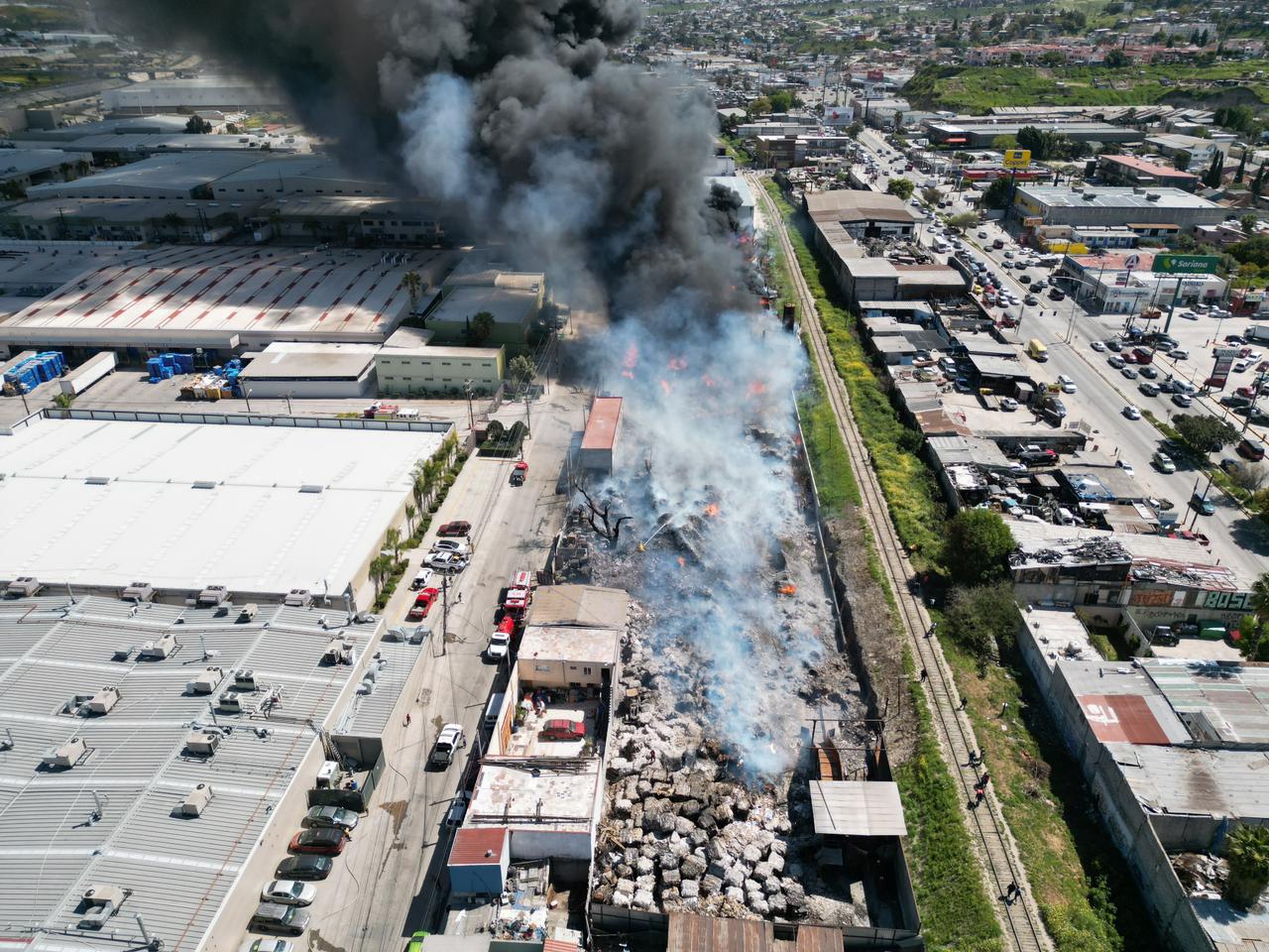 El cuerpo de bomberos ha evacuado a 337 ciudadanos