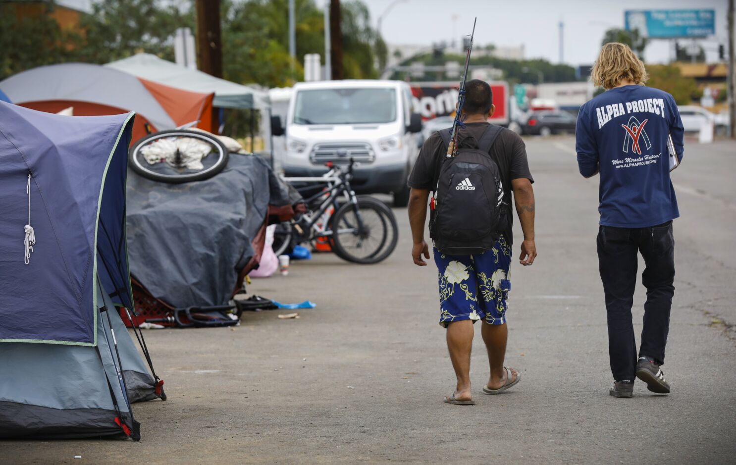 Prohíben en San Diego las tiendas de campaña en la calle durante el día