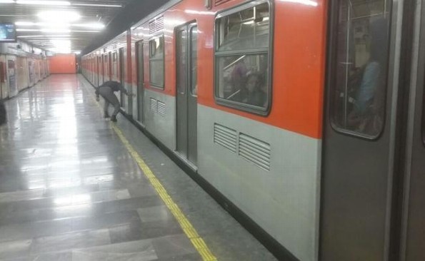 Por ahora, el servicio fue suspendido entre la estación Barranca del Muerto y San Pedro de los Pinos.