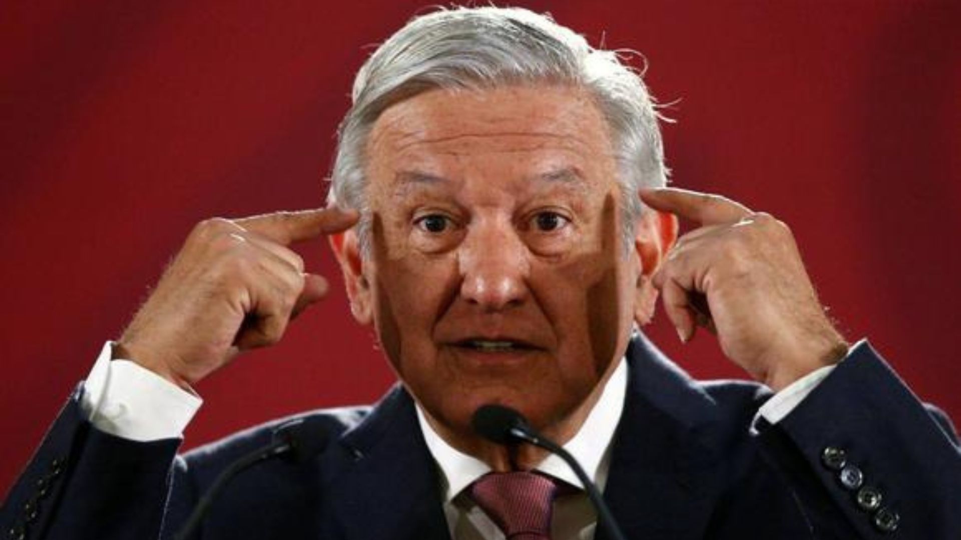 Condena AMLO defensa ciudadana a presuntos criminales en Petatlán