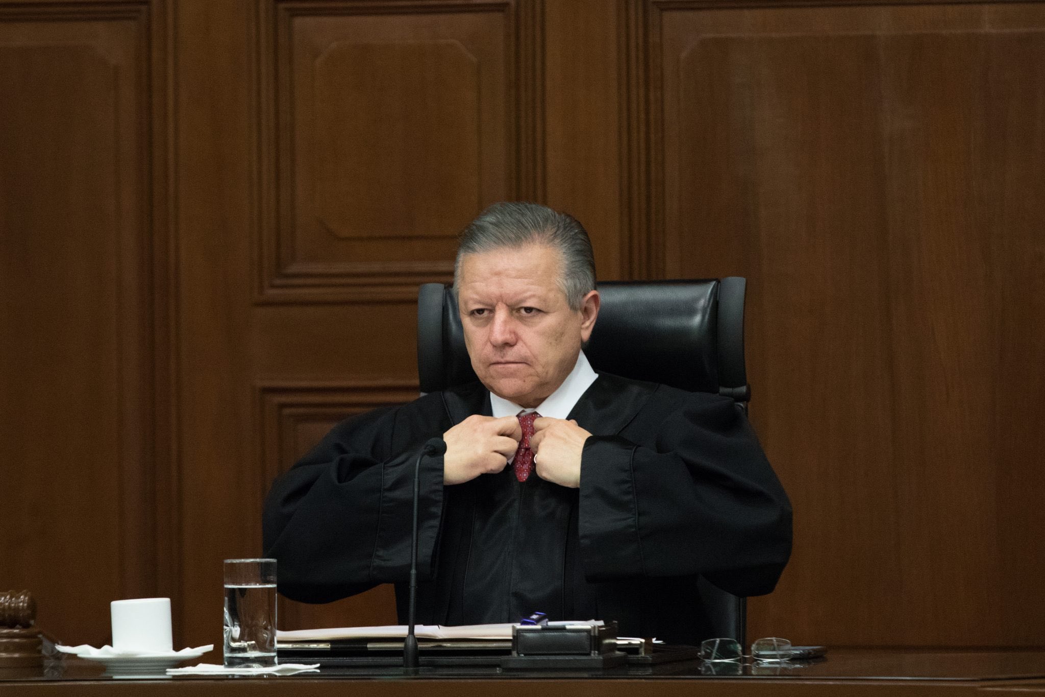 Equipo de Arturo Zaldívar acusado de presionar a jueces y magistrados