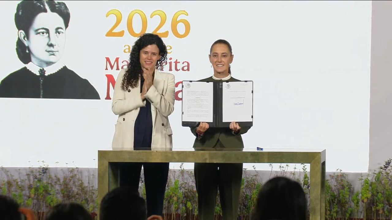Sheinbaum firma decreto para proteger a menores de contenidos violentos en redes sociales
