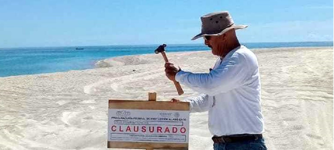 Denuncian ante autoridades extracción ilegal de arena en Los Cabos