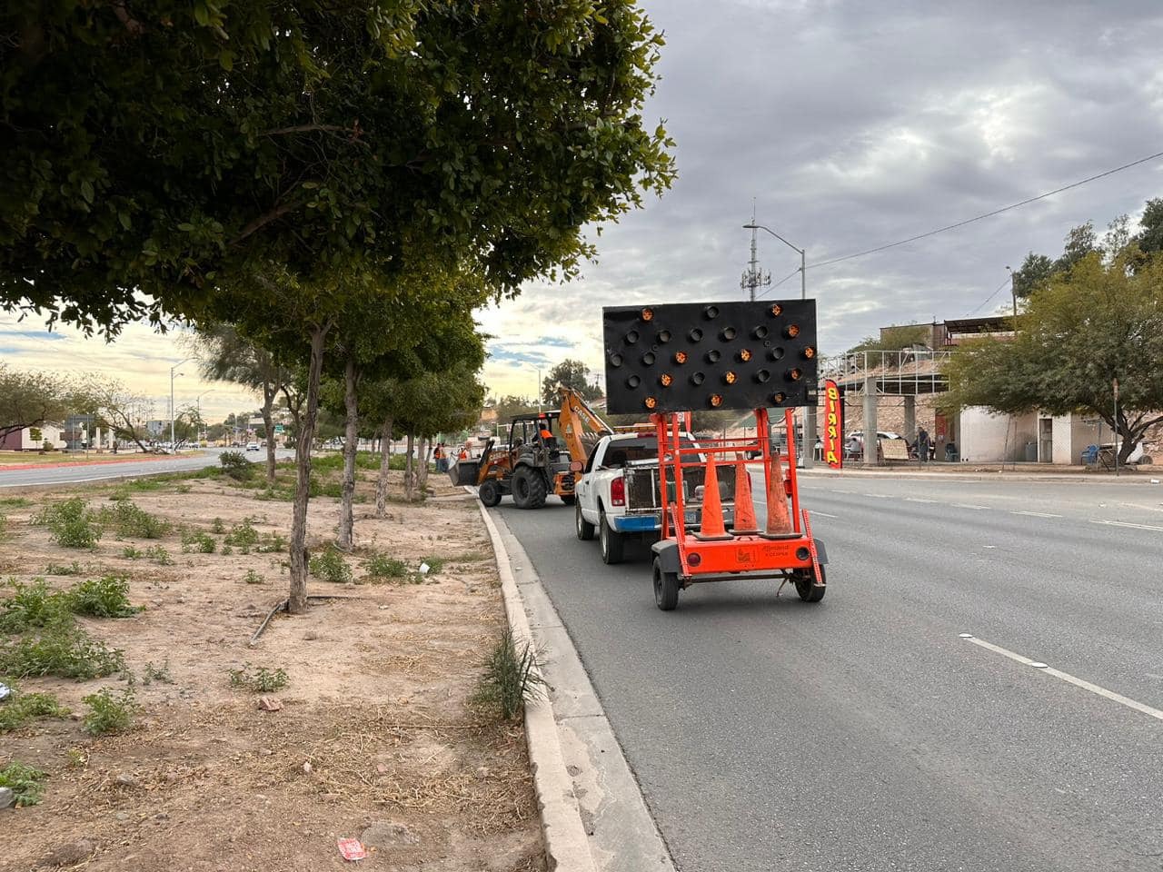 Limpian alcantarillas en preparación para las lluvias: Mexicali