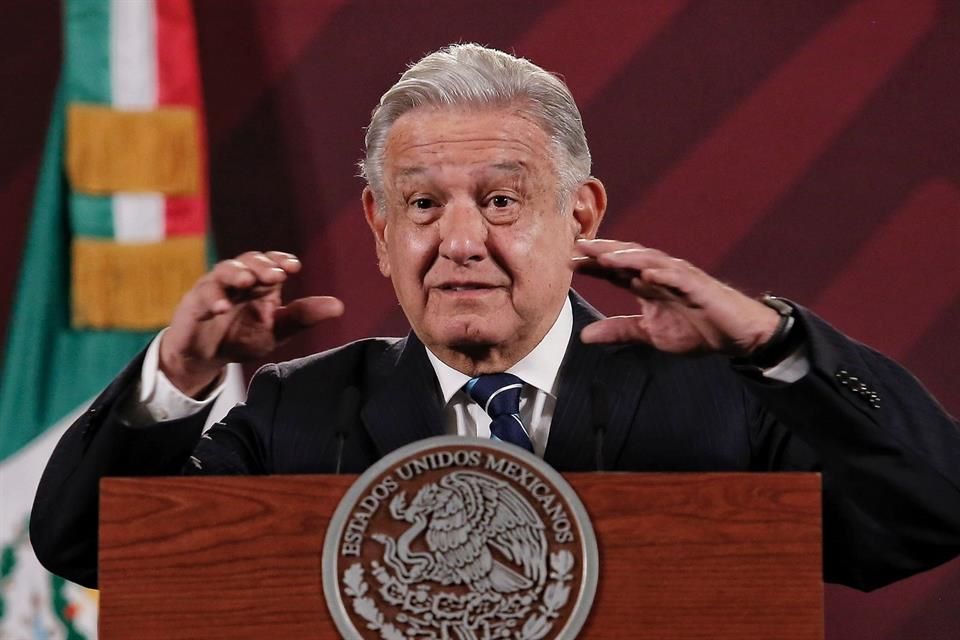 Remesas aumentan un 13% en México 2022: AMLO