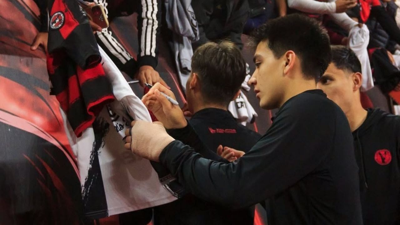 El efecto Gilberto Mora: Xolos modifica su rutina para viajar con mayor seguridad