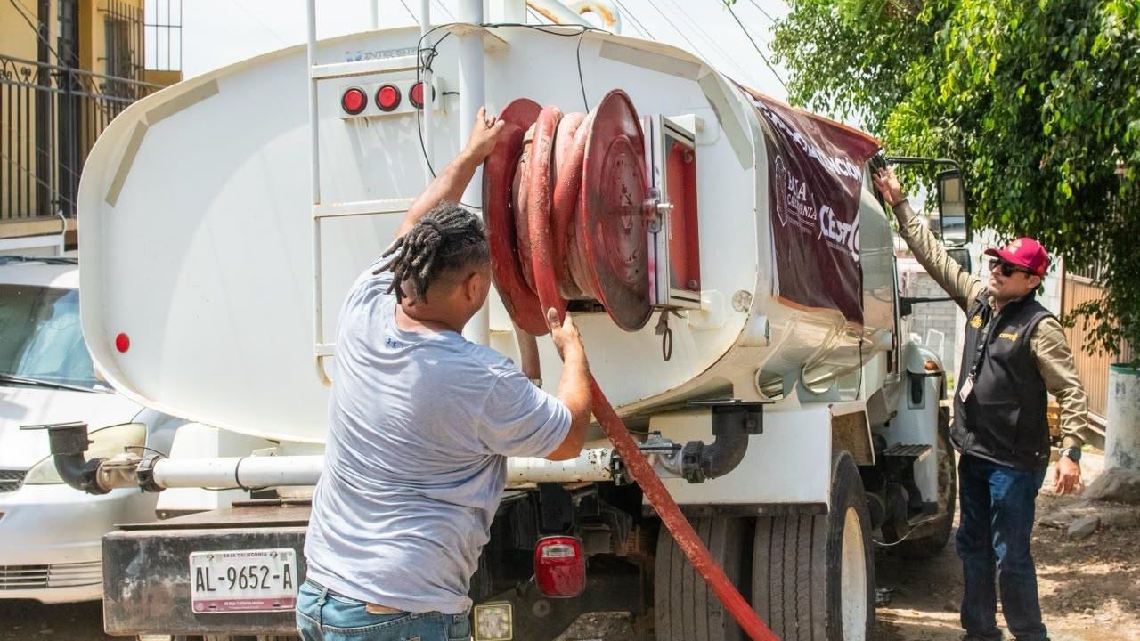 CESPT mantiene suministro gratuito de agua con pipas durante el fin de semana