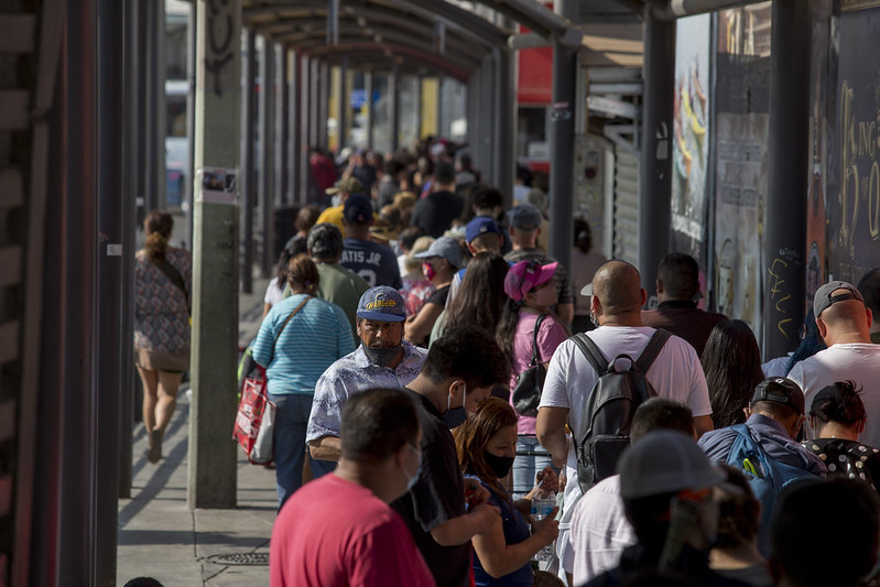 Dan albergue a migrantes en Tijuana