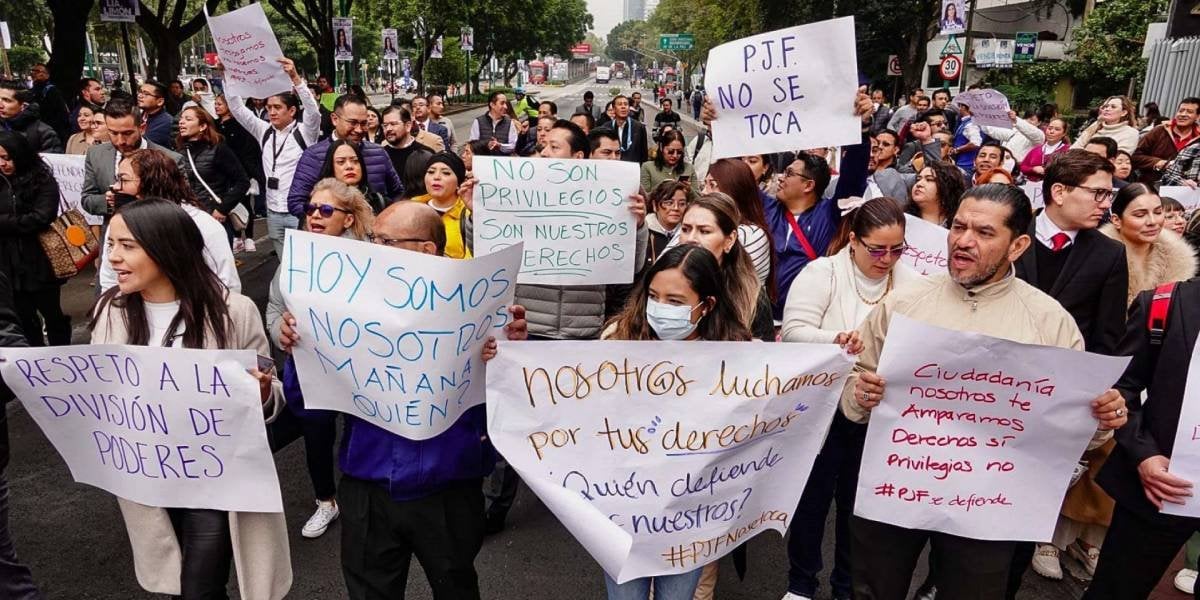 Protestan por segundo día consecutivo trabajadores del Poder Judicial