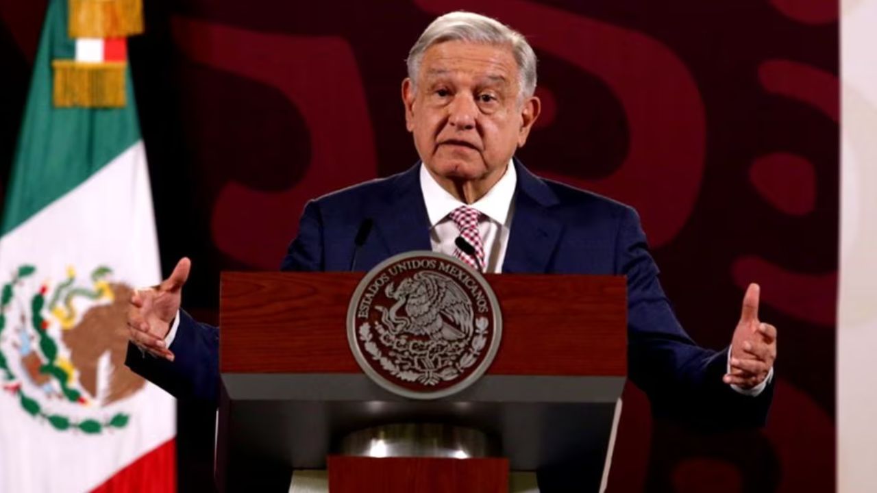 Niega AMLO acusaciones de vínculos con “Los Zetas”