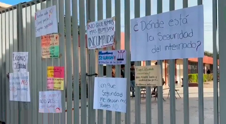 Protestan estudiantes de la Escuela Normal ante inseguridad: La Paz