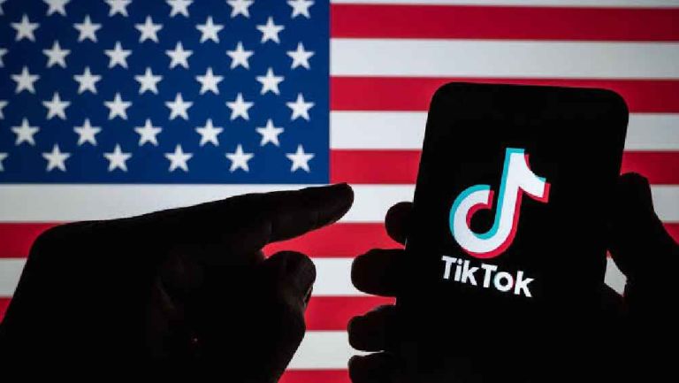 Demandan TikTokers a EUA por prohibir la aplicación