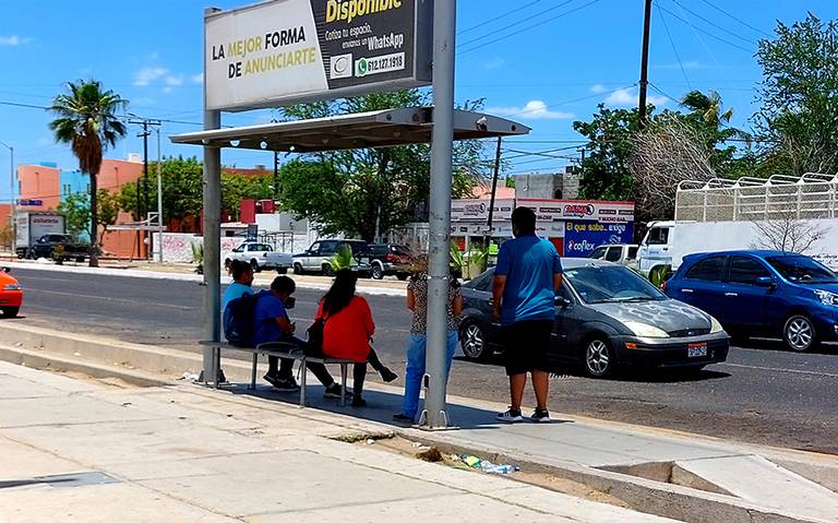 Urge mejora de infraestructura en paradas de espera: La Paz
