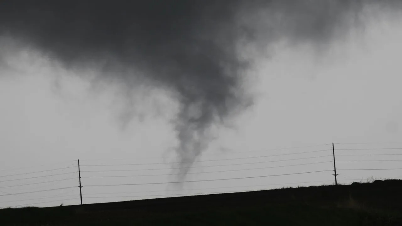 [VIDEOS] Tornados en Tennessee dejan al menos 6 muertos