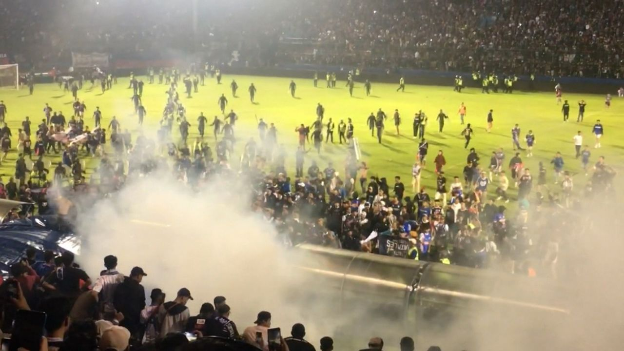 Las peores tragedias en estadios de fútbol del mundo