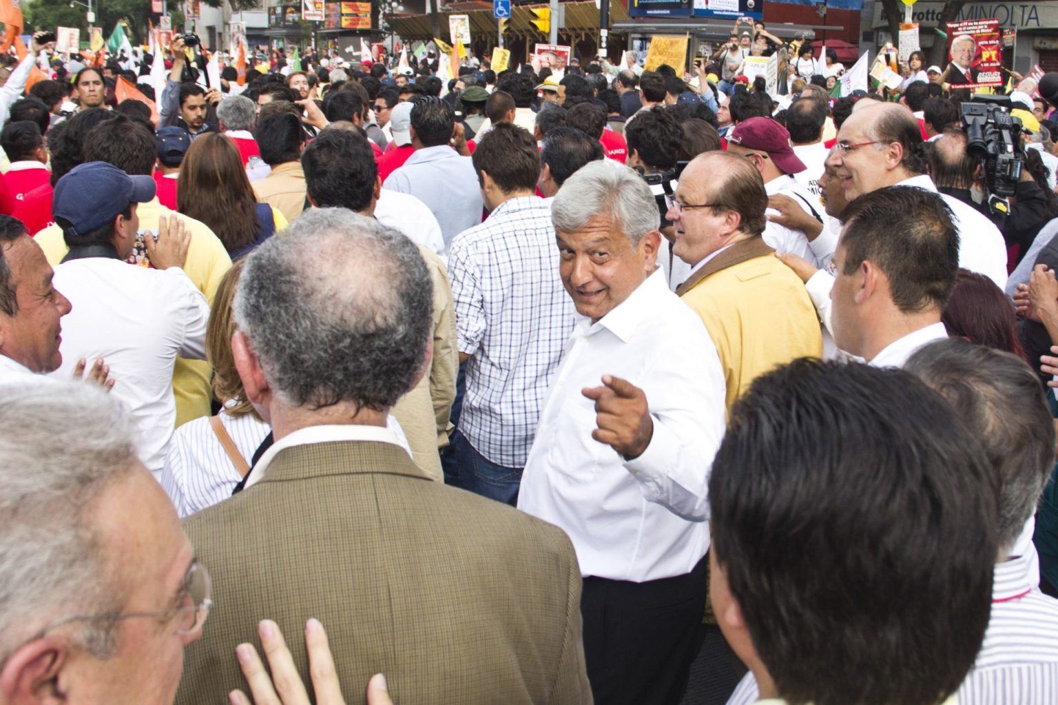 AMLO hará su propia marcha el 27 de noviembre