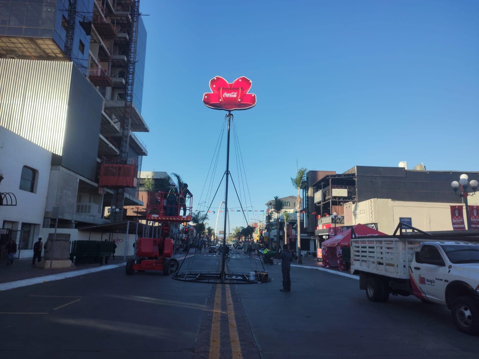 Llevarán a cabo encendido de árbol navideño Coca-Cola en Tijuana