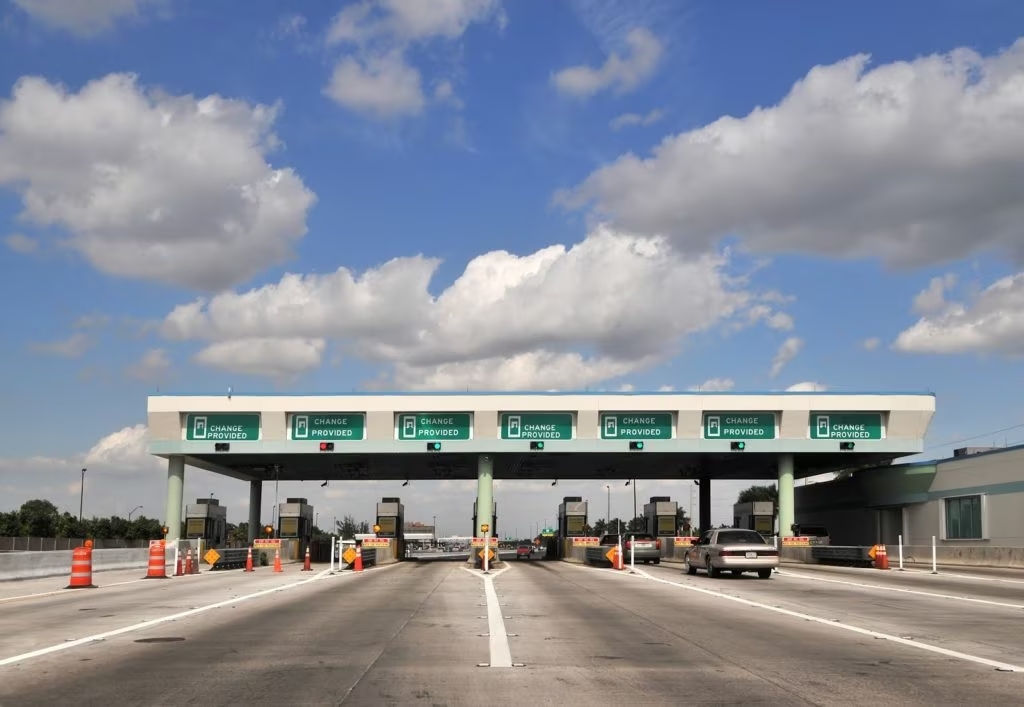 Elevarán tarifas en autopistas de cuota federal en México