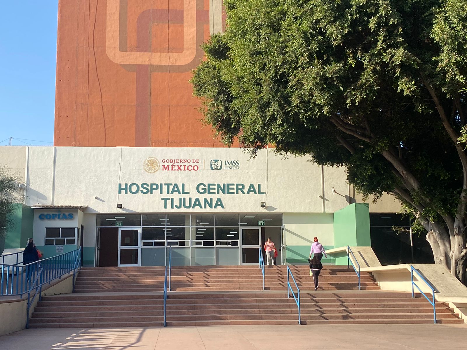 Protestan enfermeros por despido injustificado en el Hospital General: Tijuana