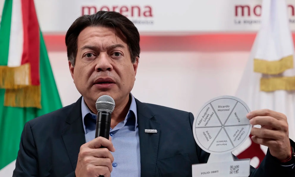 Insta AMLO a Mario Delgado a aclarar acusaciones fiscales