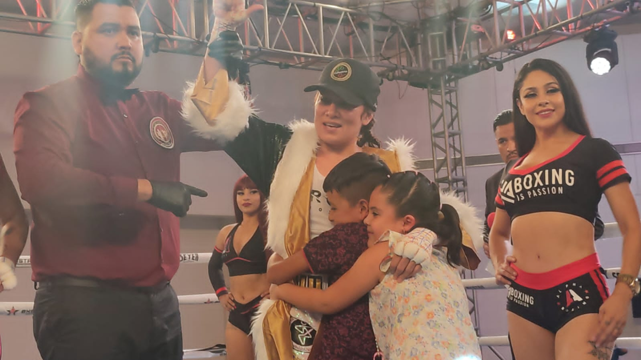 [VIDEOS] Paulette Valenzuela se llevó la noche en ESPN Knock Out “Alpha Boxing Night”