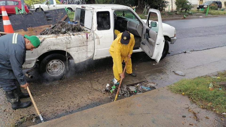 Limpian a Tijuana tras lluvias