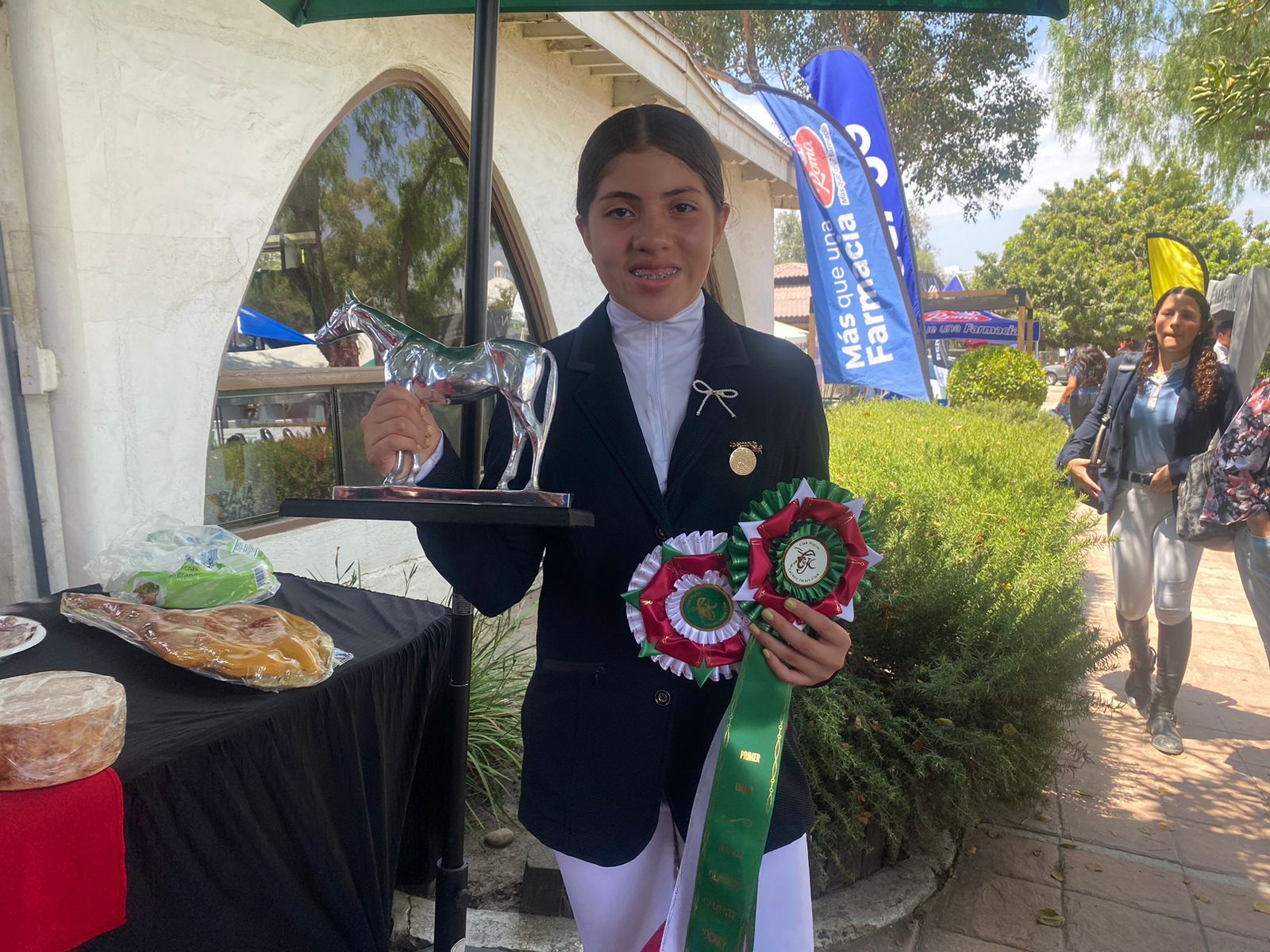 Tijuanense gana en salto de 70 cm y segundo lugar en Clásico Internacional Caliente Jockey Club