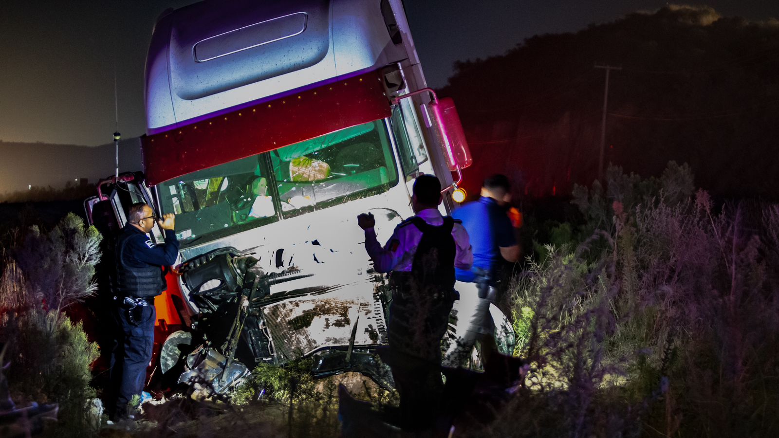 [VIDEO] Muere conductor de tractocamión: Blvd. 2000