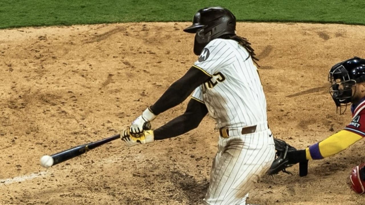 Padres se impone a Diamondbacks y liga victorias