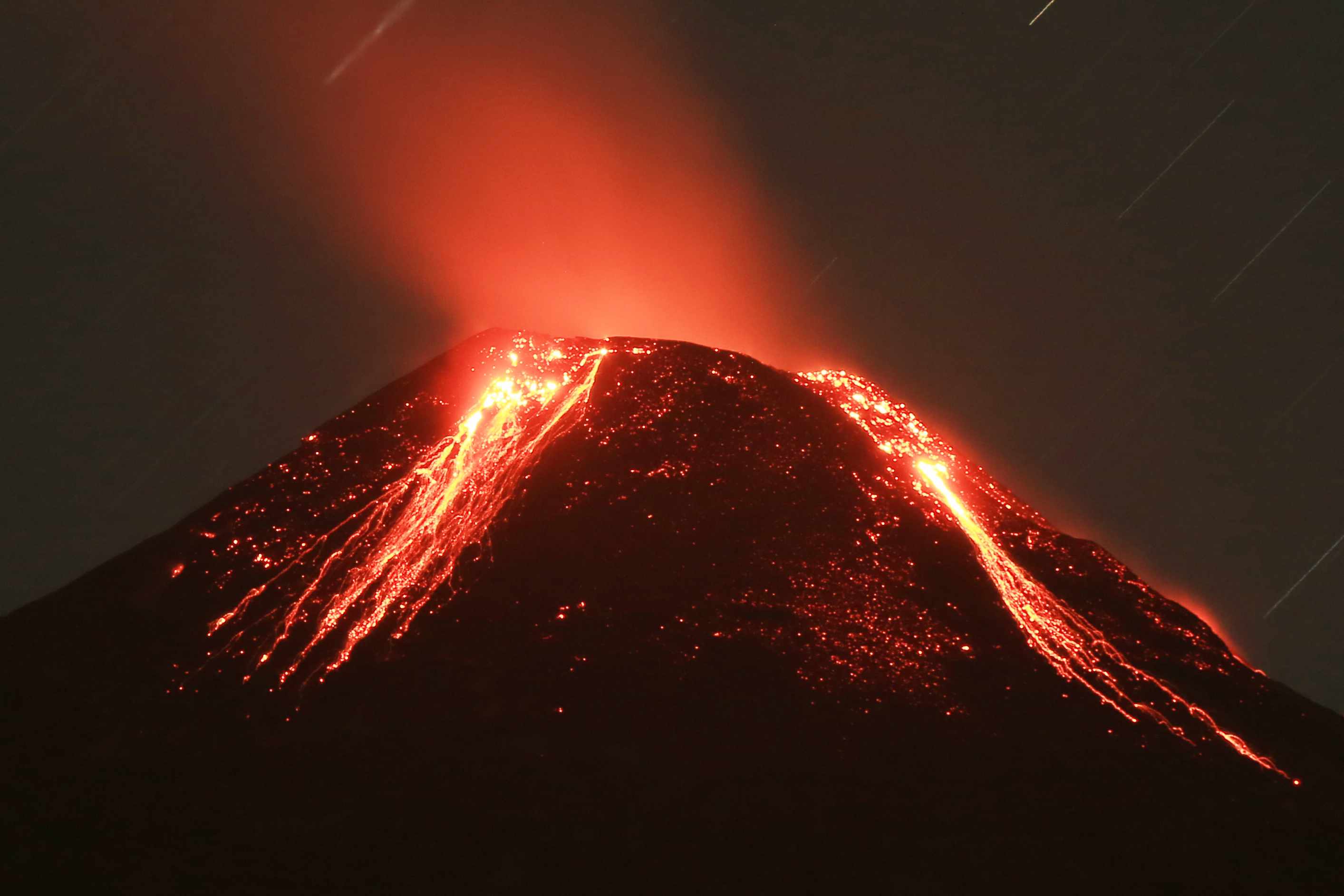 Erupción del volcán Villarrica en 2015 IFOTO: Aton Chile