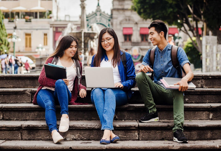 Lucha contra el trabajo informal: juventud mexicana