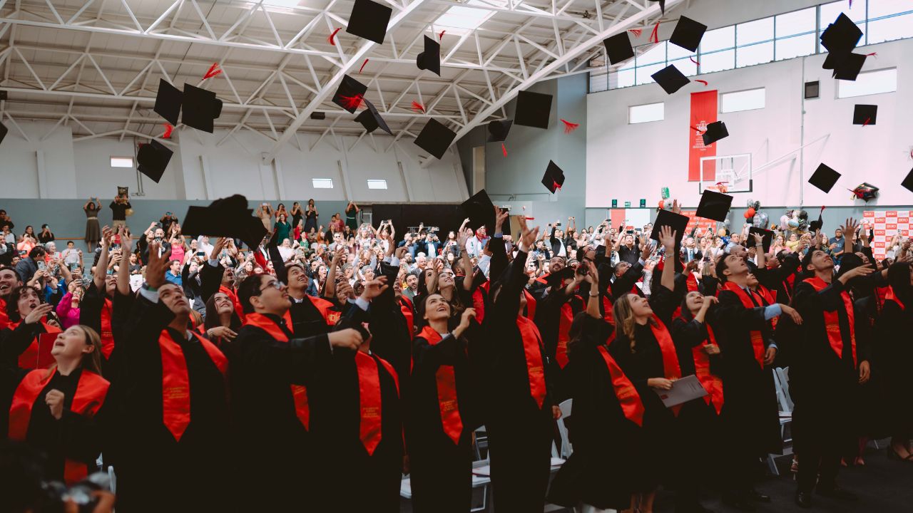 Ceremonia de Egreso Primavera 2024 en IBERO Tijuana