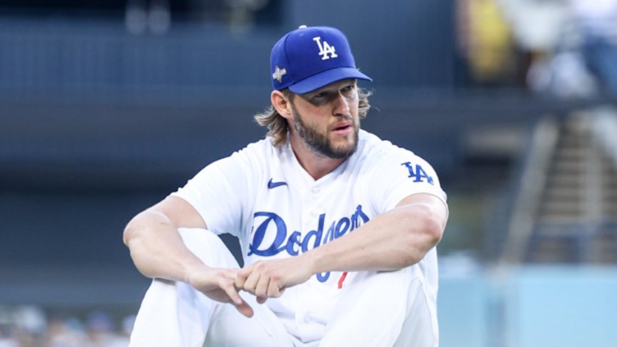 En el primer partido salió Clayton Kershaw, pero solo sacó un out. (Foto: TT @Dodgers)