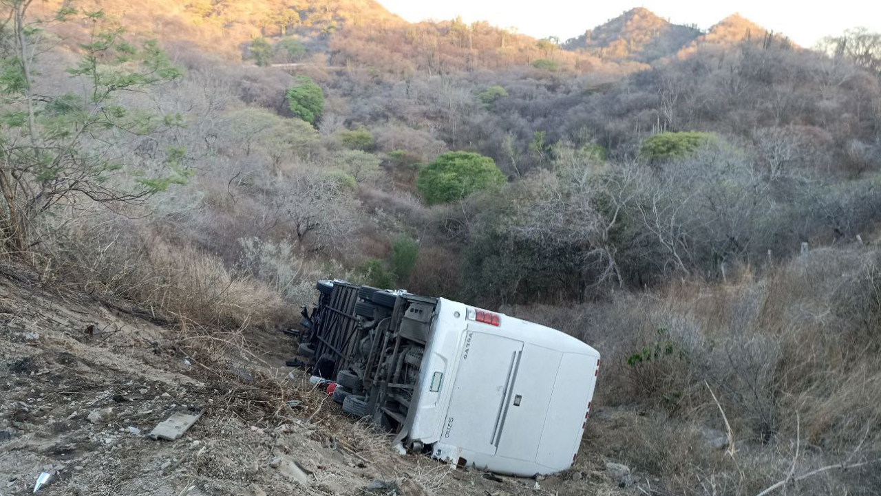 Equipo de futbol infantil sufre accidente fatal en carretera Guadalajara-Tepic, su destino era Mazatlán