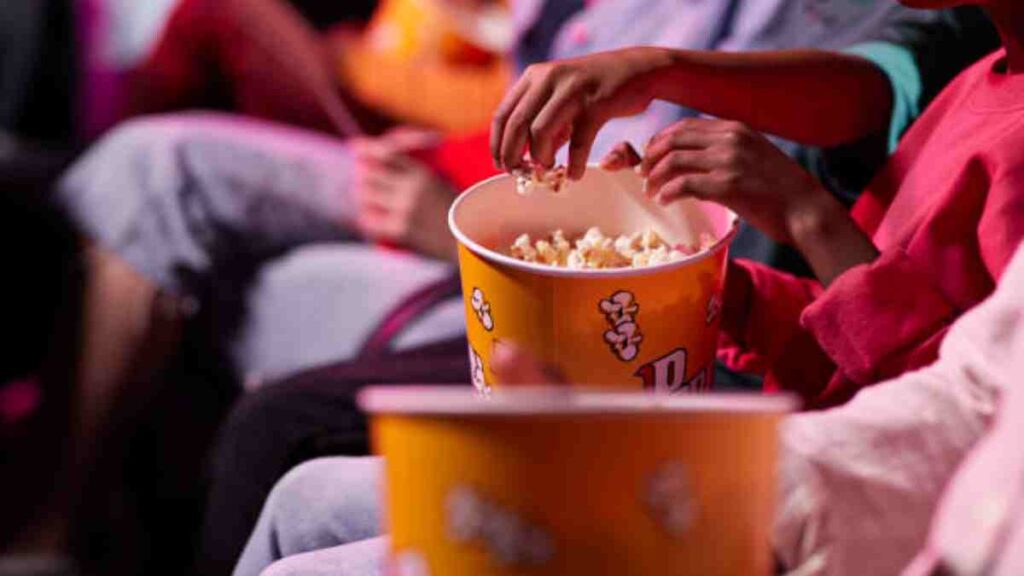 ¿Porqué se comen palomitas de maíz en el cine?