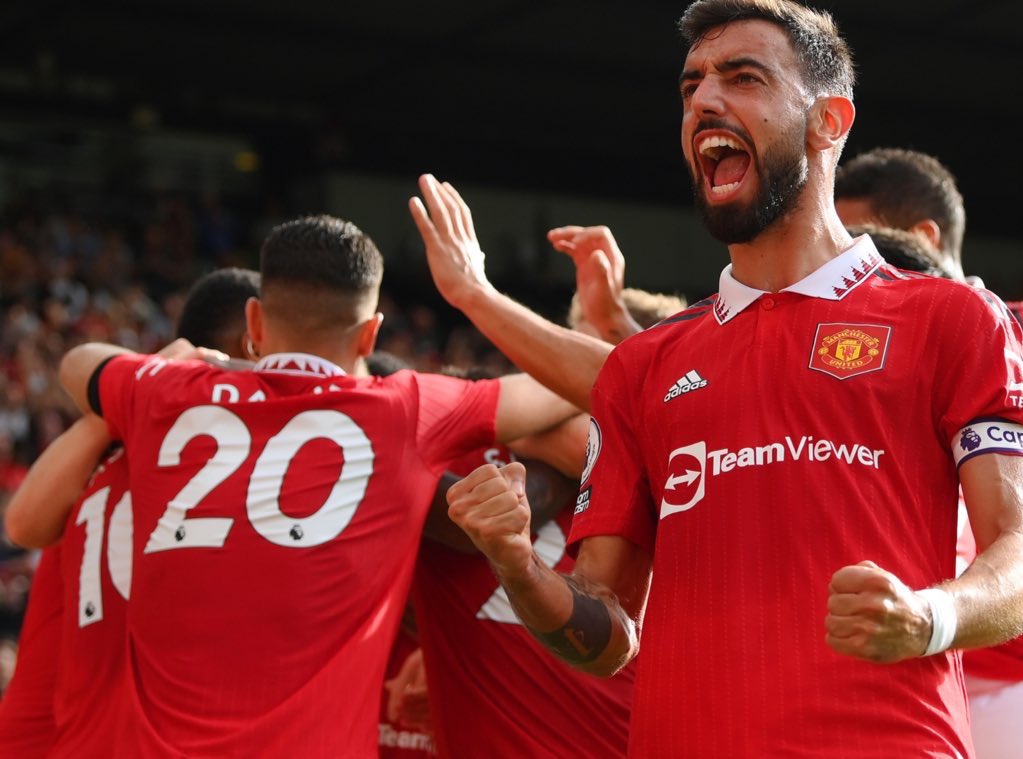 Manchester United liga otro triunfo y rompe racha de Arsenal.