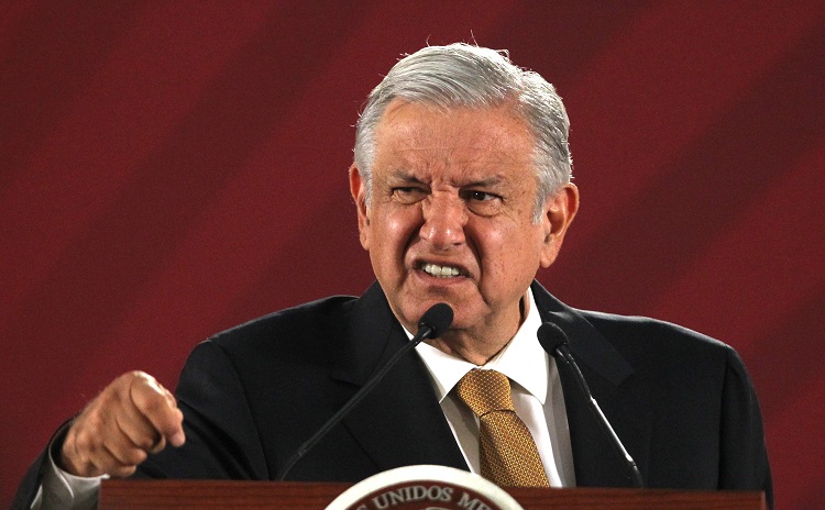 Condena AMLO asesinato de normalista y promete justicia