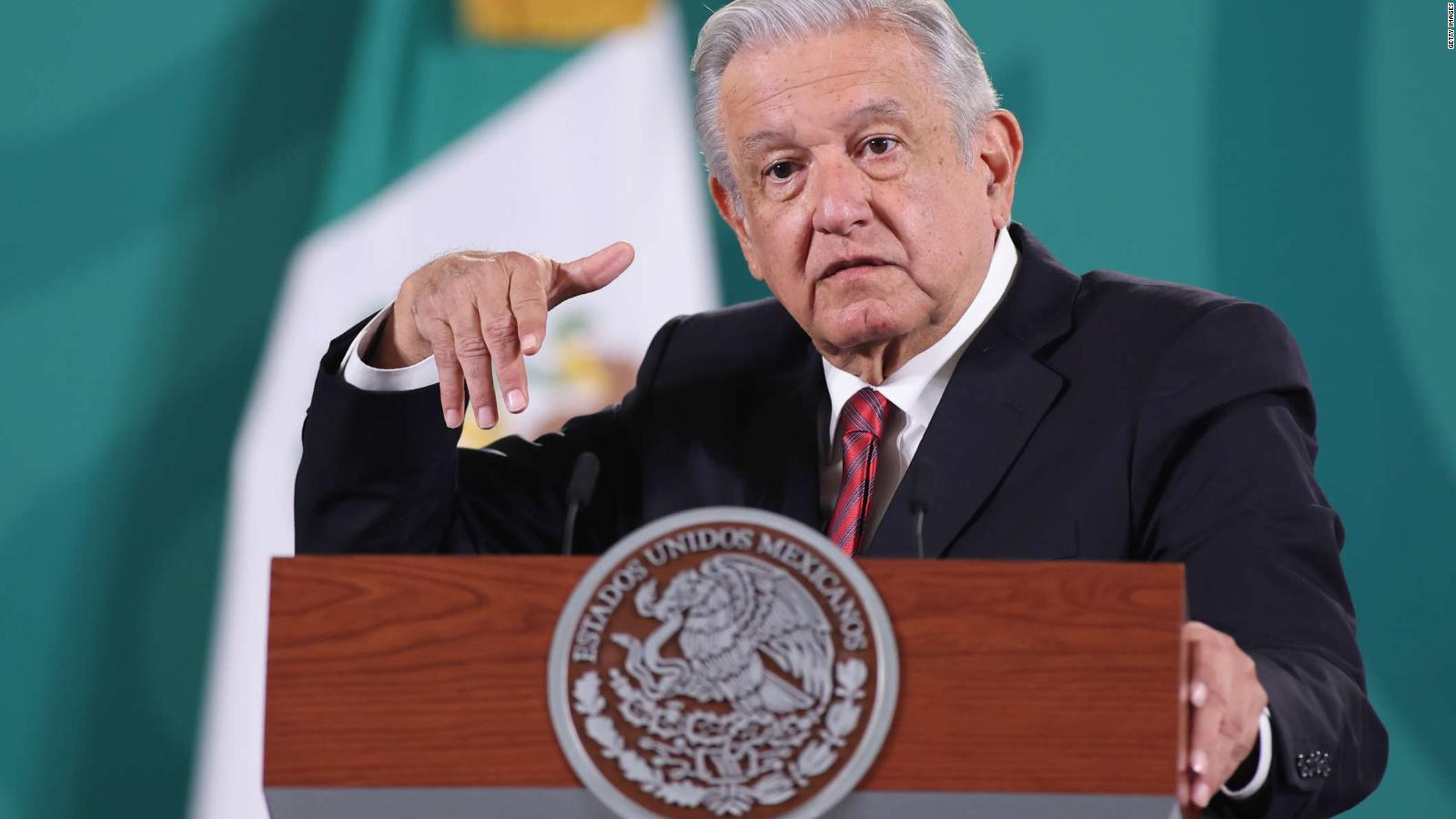 Exige AMLO al INE respetar asignación de plurinominales según Constitución