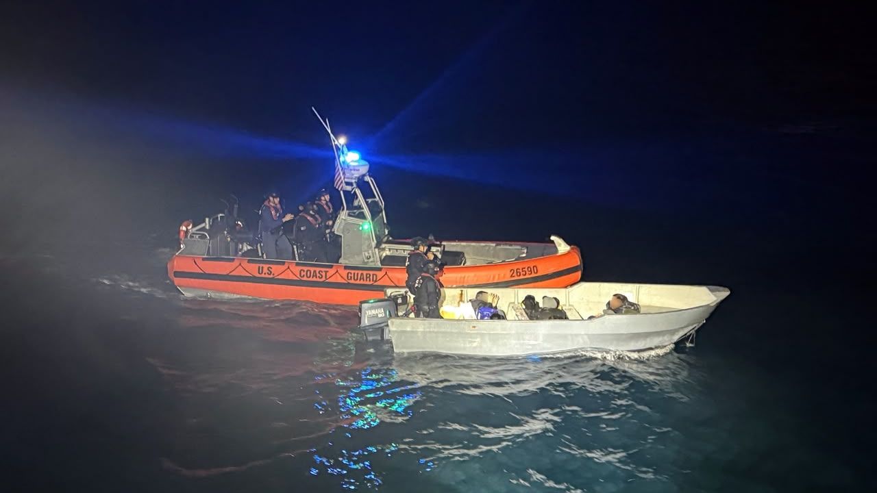 Interceptan a nueve extranjeros frente a San Diego