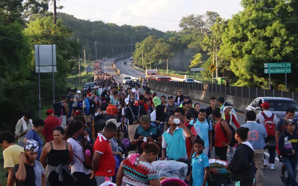 Emite alerta Ciudad Juárez por caravana migrante