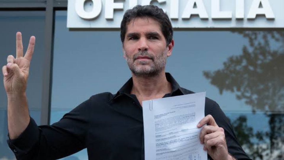 Eduardo Verástegui se registra como independiente para el 2024